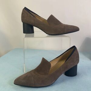 Brunate tan suede round heel shoes
